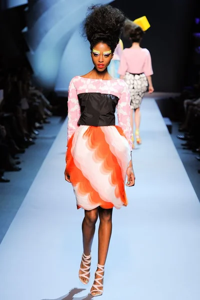 Look 9